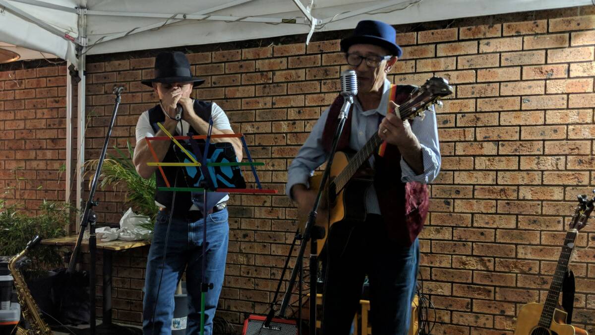 ABUZZ WITH BUSKERS: Get blown away by buskers such as Fretz&Reedz in Narooma this weekend.