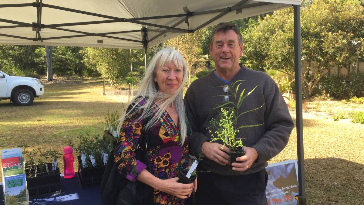 Come along to Council’s National Tree Day plant swap at the Botanic Gardens this Sunday. Hilda and Gordon Duff swapped their environmental weeds for native plants at last year’s event.   
