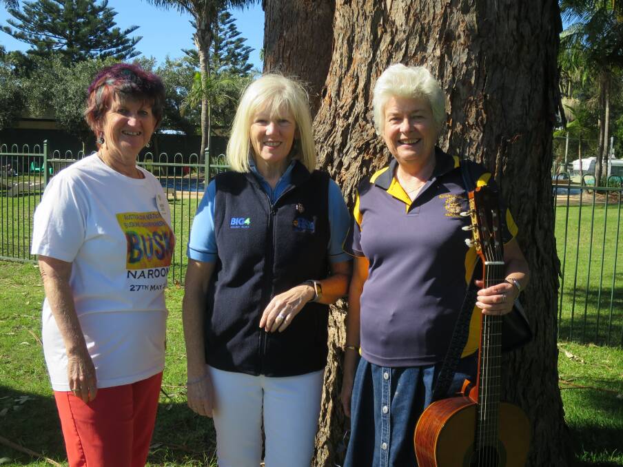Narooma Rotary Festival co-ordinator Sandra Doyle, Easts holiday parks regional manager Lyn Field and festival committee member Chris O’Brien at one of the 29 Busking Hot Spots. 
