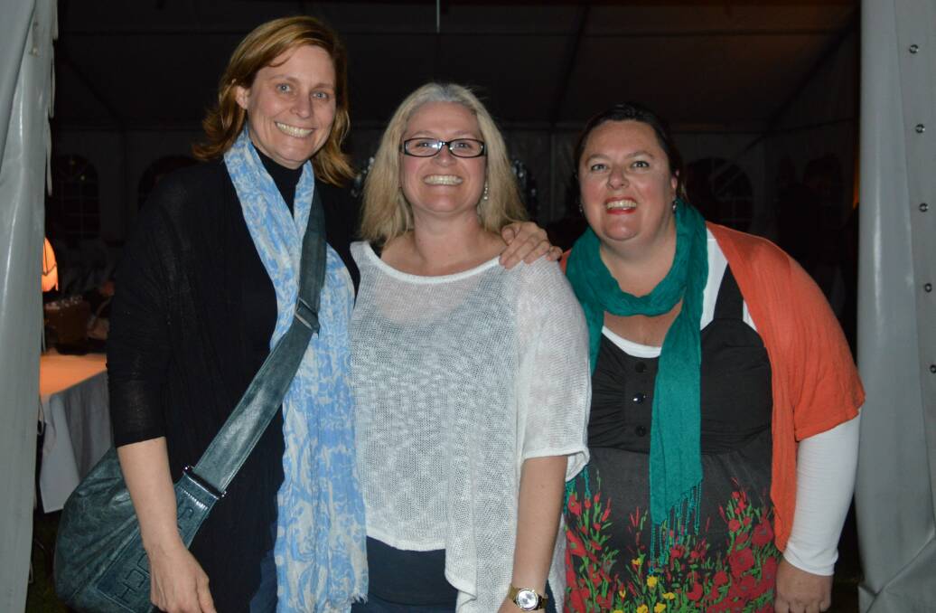 Kylie Best, Felicity Collins and Anitaf Macartney out on the town at the Batemans Bay Fringe Festival.