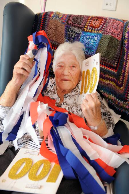 Stawell resident and lifelong Bulldogs supporter Jessie Howlett turned 100 on Friday at Stawell Hospital.