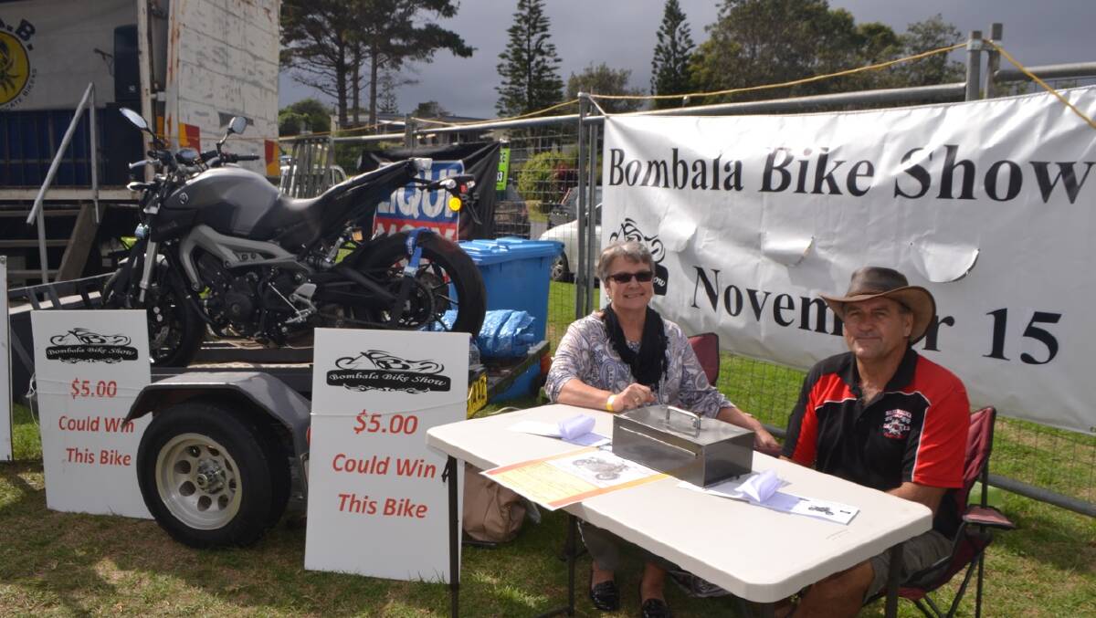 BOMBALA SHOW: Getting the word out about the Bombala Bike Show on
November 15 and raffling off a Yamaha MT09 850 Triple from Mick Cole
Motorcyles ate Colin and Denise Green.
 