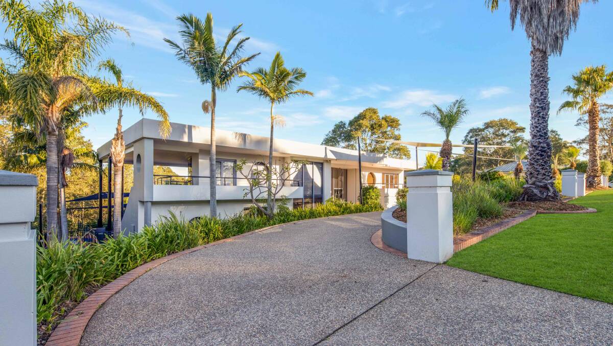 127 Vista Avenue, Catalina will go to auction in July with price expectations above $3 million. Picture: Ray White Batemans Bay