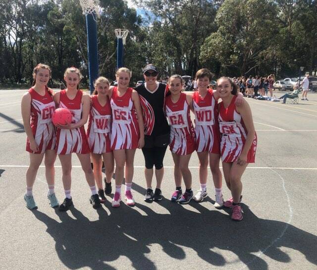 Lucy Woolnough and the Narooma Emeralds. Lucy thanked her Netball coach for all her support. 