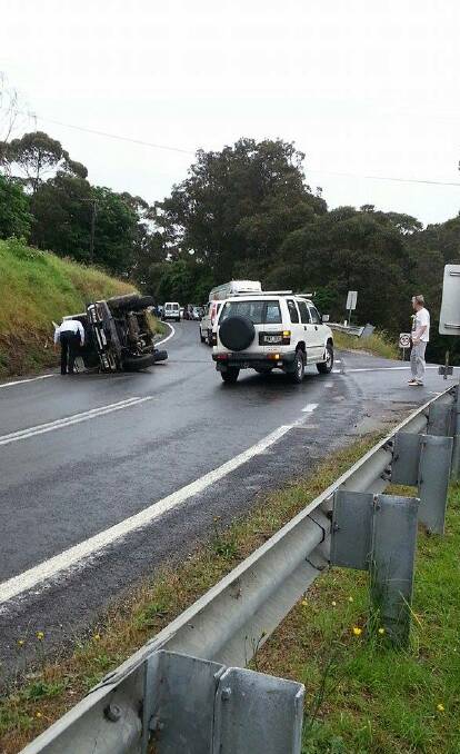ACCIDENT HOTSPOT: The latest traffic accident at the Centenary Drive turn-off occured in wet weather on Wednesday morning. Photo by JoAnne Nitsche