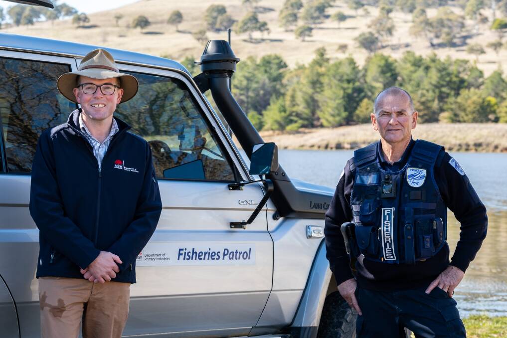Minister for Agriculture Adam Marshall (left) with Acting District Fisheries Officer Ron Smith.