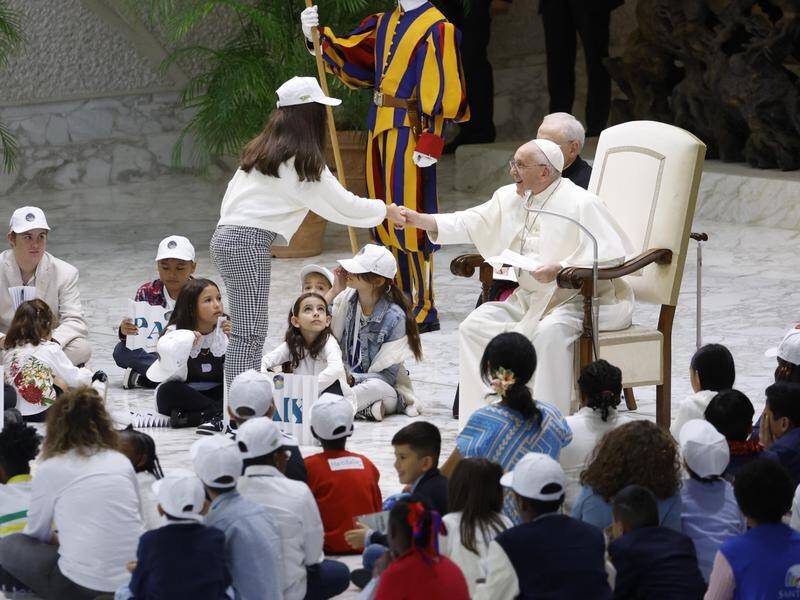 Pope Francis seemed to have recovered from a cold during an audience with children at the Vatican. (EPA PHOTO)