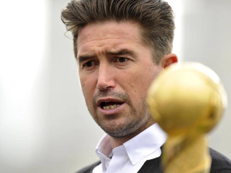 Harry Kewell will reportedly take up the vacant manager's role at Oldham Athletic.