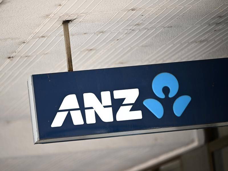 The Federal Court has ordered ANZ to pay a $900,000 penalty. (Joel Carrett/AAP PHOTOS)