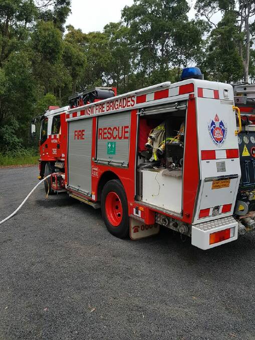 Two suffer minor injuries after Narooma oven explosion